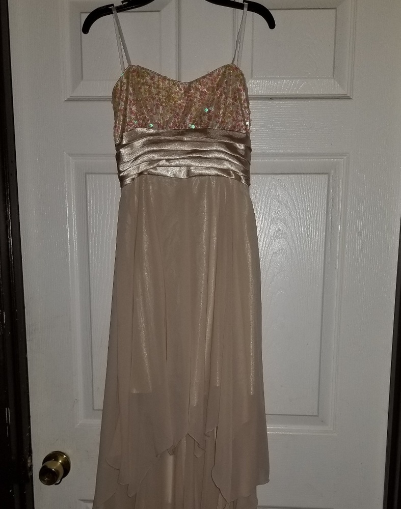 Dress - Picture 2 of 2